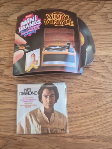 Mini brands vinyl neil - vinyl, diamond